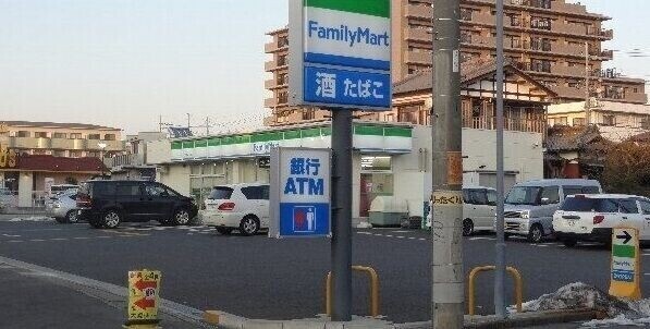 ��ʌ��O���s����c�Q���ڂ̃}���V�����̎���