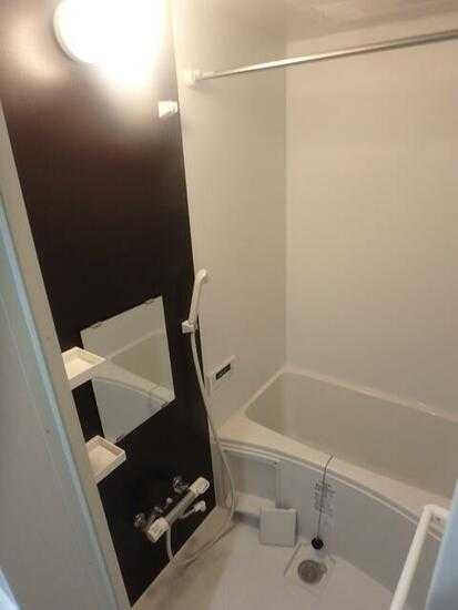 ��ʌ��������܎s�����扺�����U���ڂ̃A�p�[�g�̃o�X