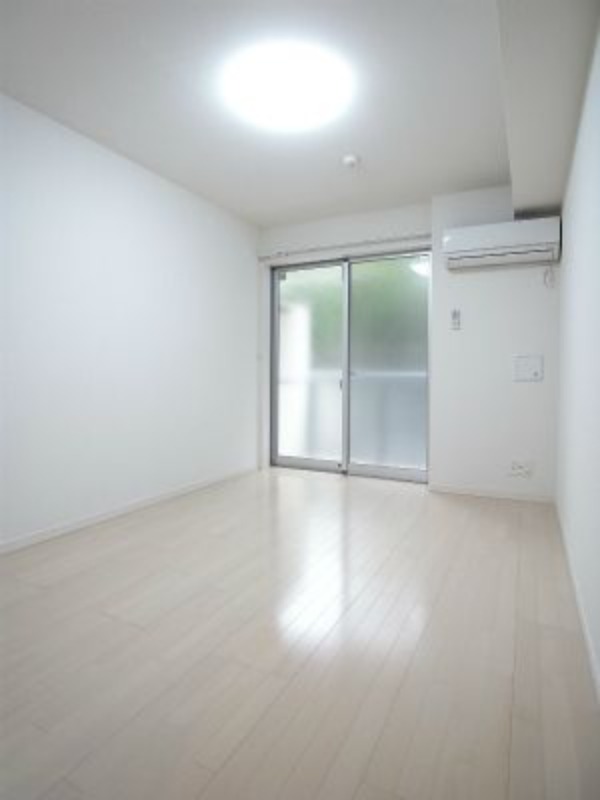 ��ʌ��������܎s����厚�_�c�̃}���V�����̋��ԁE���r���O