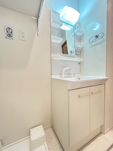 ��ʌ��������܎s�k��{�����S���ڂ̃A�p�[�g�̐��ʏ�