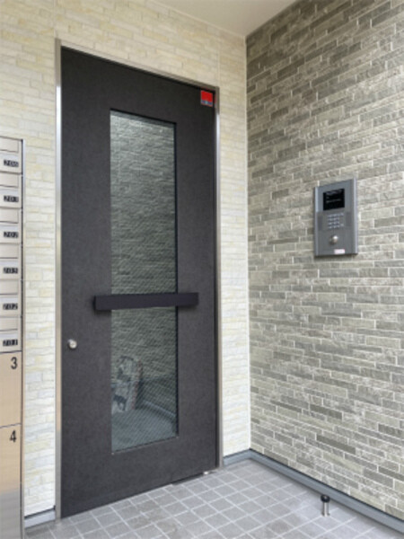 ��ʌ�����s�J�ÂP���ڂ̃A�p�[�g�̃G���g�����X