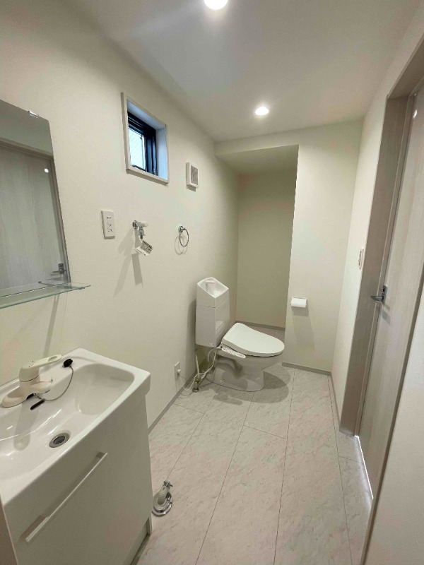 ��ʌ��������܎s���撆���R���ڂ̃A�p�[�g�̃g�C��