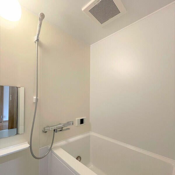 ��ʌ��������܎s��{��x�̓����Q���ڂ̃A�p�[�g�̃o�X