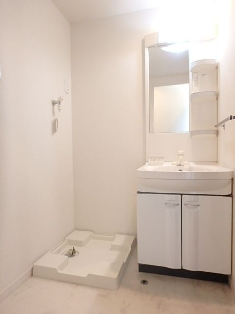 ��ʌ��������܎s�k��{�����P���ڂ̃A�p�[�g�̂��̑�