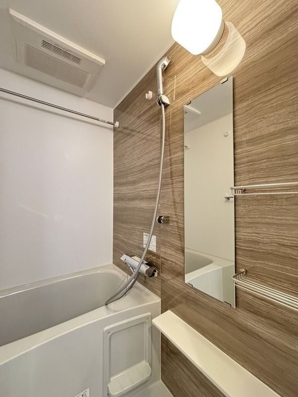 ��ʌ��������܎s��{��k�ܒ��Q���ڂ̃}���V�����̃o�X