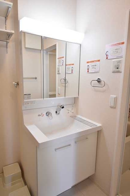 ��ʌ��������܎s�����擌��{�S���ڂ̃A�p�[�g�̐��ʏ�