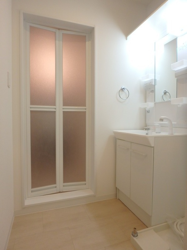 ��ʌ��������܎s�������a�c���P���ڂ̃A�p�[�g�̐��ʏ�