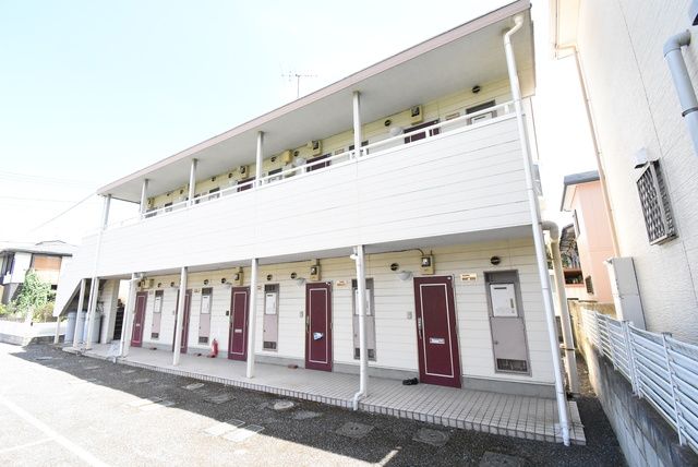 ��ʌ��������܎s�����擌��{�U����40-14�̃A�p�[�g�̌����O��