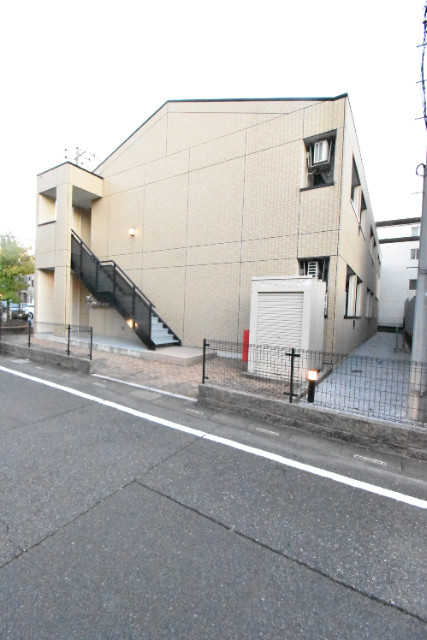 ��ʌ�����s������S���ڂ̃}���V�����̃G���g�����X