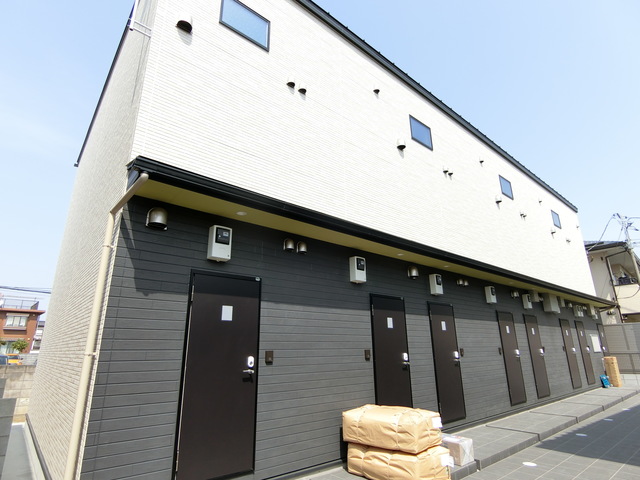 ��ʌ��������܎s�������a�c���Q���ڂ̃A�p�[�g�̌����O��