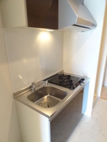 ��ʌ��������܎s��{��y�蒬�R���ڂ̃}���V�����̃L�b�`��