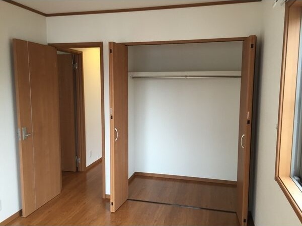 ��ʌ��z�J�s�����T���ڂ̃e���X�n�E�X�̎��[