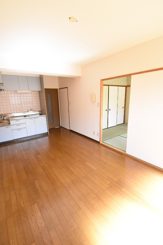 ��ʌ��������܎s��{��O���P���ڂ̃}���V�����̋��ԁE���r���O