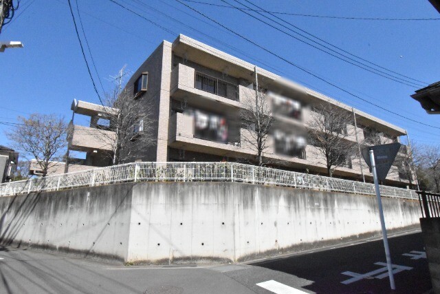 ��ʌ��������܎s��{��O���P���ڂ̃}���V�����̌����O��