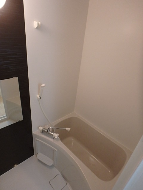 ��ʌ��������܎s��������Q���ڂ̃A�p�[�g�̃o�X