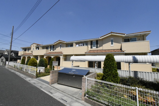 ��ʌ��������܎s�k��{�����̃A�p�[�g�̌����O��