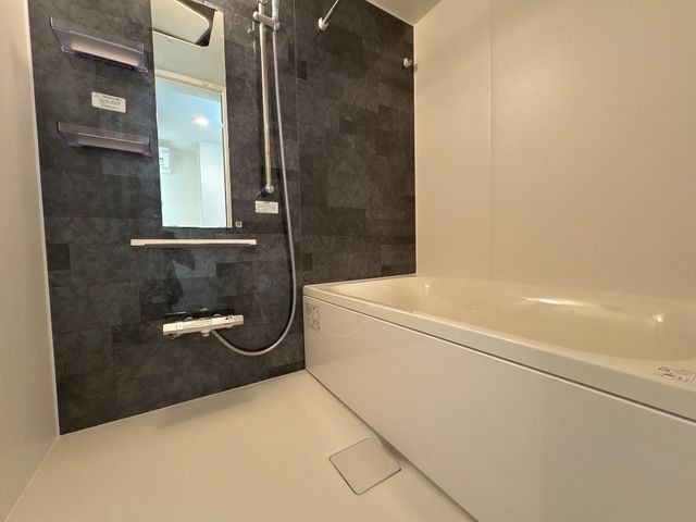 ��ʌ��������܎s���搼��{�Q���ڂ̃A�p�[�g�̃o�X