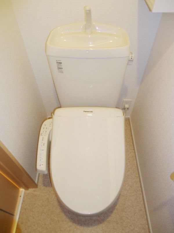 ��ʌ��������܎s�k��{�����̃A�p�[�g�̃g�C��