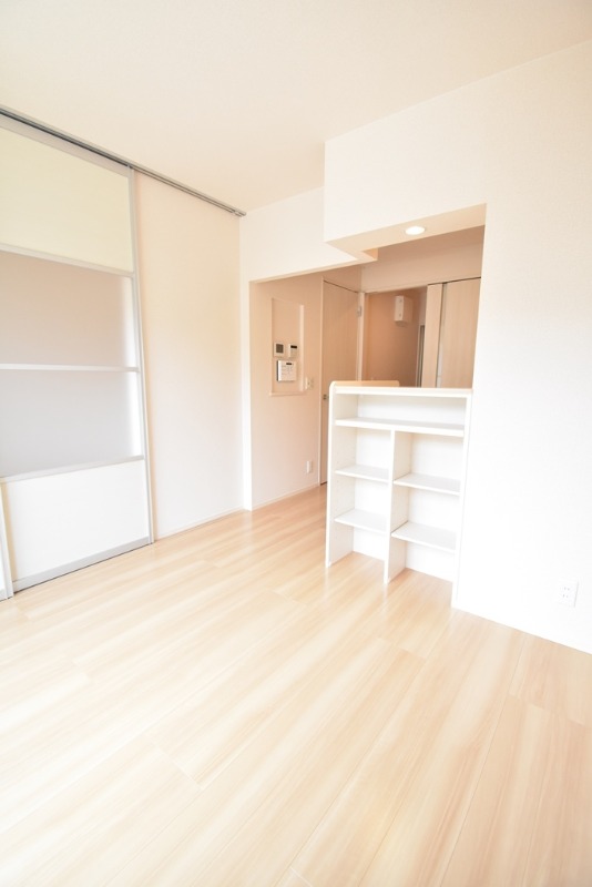 ��ʌ��������܎s��{��㏬���̃A�p�[�g�̋��ԁE���r���O