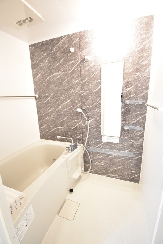 ��ʌ��������܎s��{��㏬���̃A�p�[�g�̃o�X