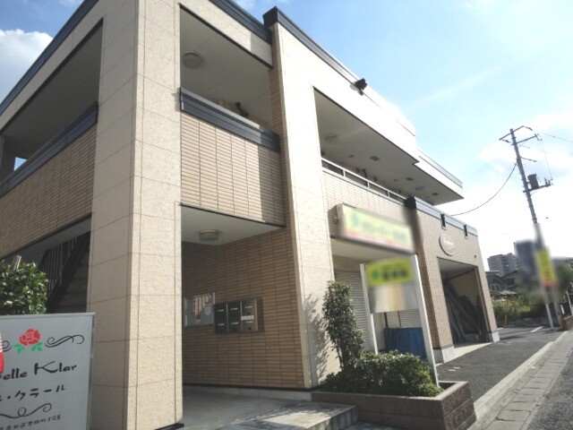 ��ʌ��������܎s�k��{����198�̃A�p�[�g�̌����O��