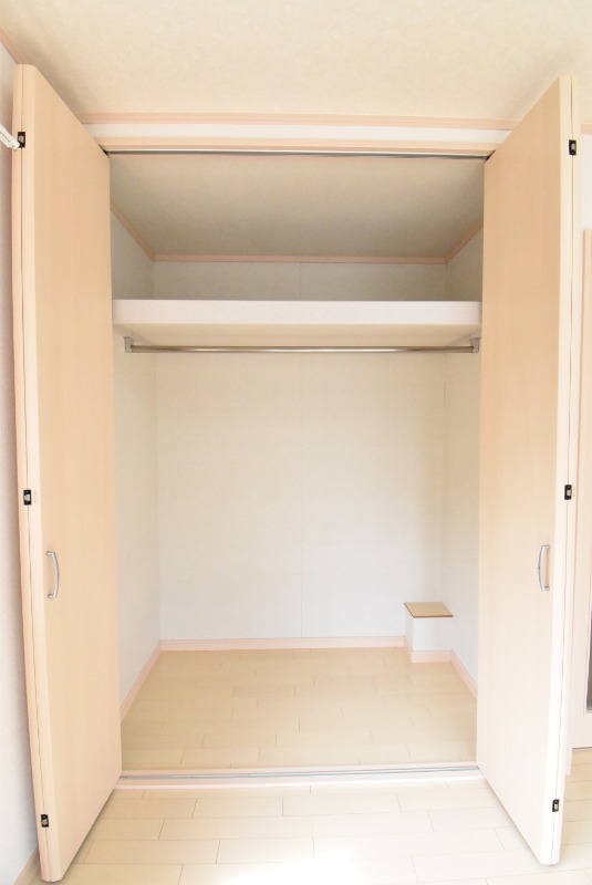 ��ʌ��z�J�s�ԎR���P���ڂ̃A�p�[�g�̎��[