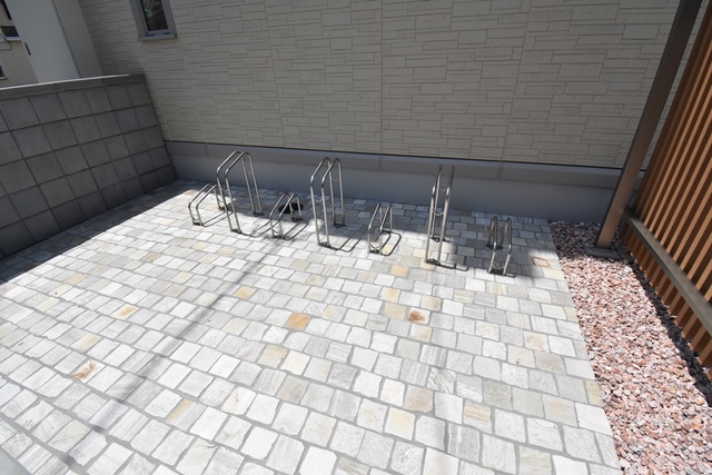 ��ʌ��������܎s��{��㏬���̃A�p�[�g�̂��̑�