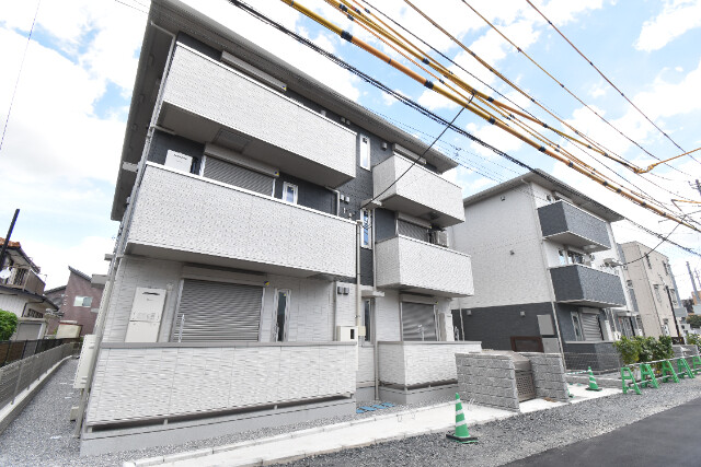 ��ʌ��������܎s����厚�w��̃A�p�[�g�̌����O��