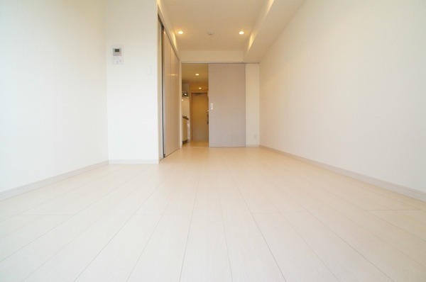 ��ʌ��z�J�s���]���P���ڂ̃A�p�[�g�̋��ԁE���r���O