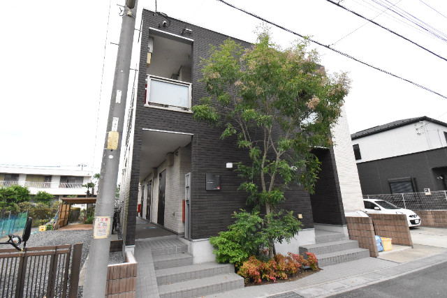 ��ʌ��z�J�s���]���P���ڂ̃A�p�[�g�̌����O��