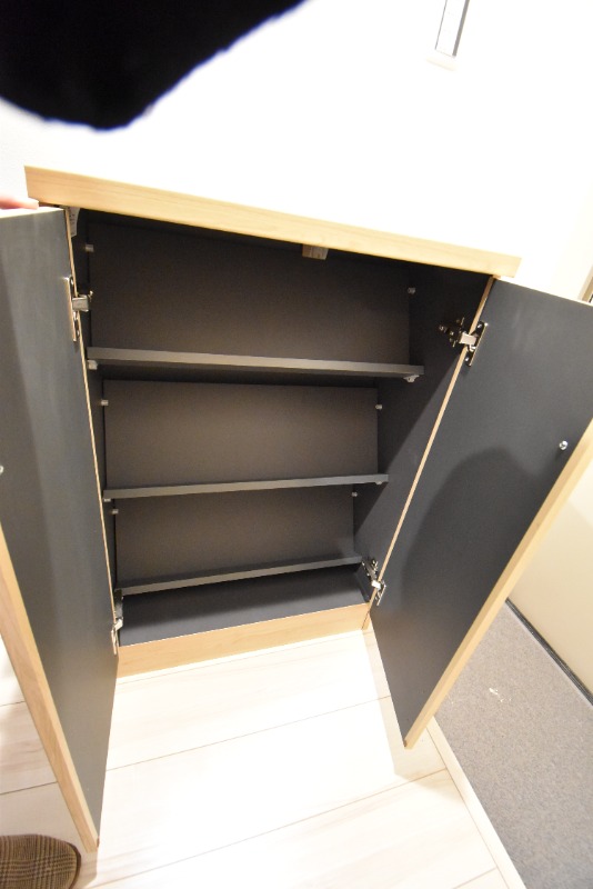 ��ʌ��������܎s�������a�c���Q���ڂ̃A�p�[�g�̂��̑��ݔ�