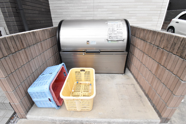 ��ʌ��z�J�s���]���P���ڂ̃A�p�[�g�̂��̑�