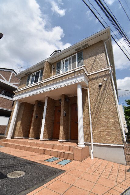 ʌ܎s΋擌΂Rڂ̃Ap[ǧO