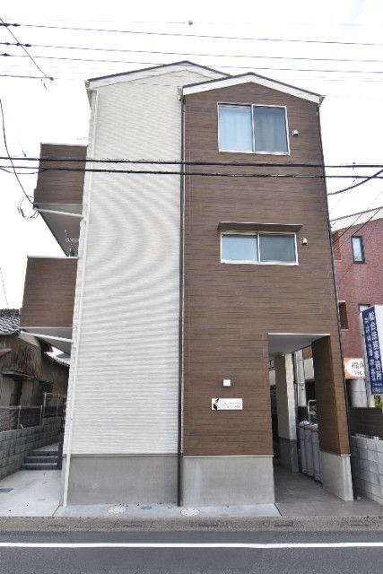 ��ʌ��������܎s������{�����P����3-32�̃A�p�[�g�̌����O��