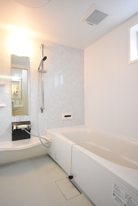 ��ʌ��������܎s�k�擌�听���P���ڂ̃A�p�[�g�̃o�X