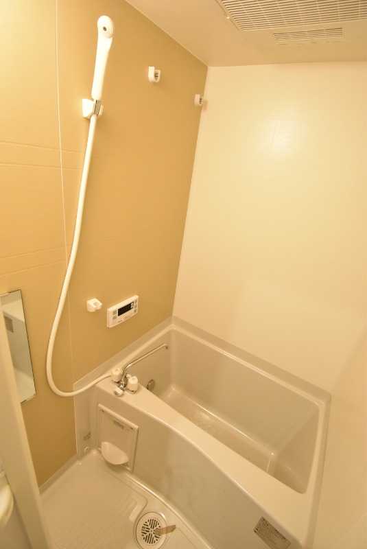 ��ʌ��������܎s������x�蒬�̃A�p�[�g�̃o�X