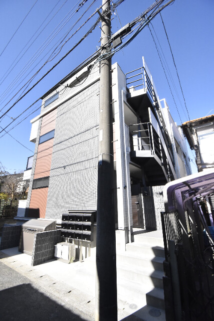 ��ʌ��������܎s������x�蒬�̃A�p�[�g�̌����O��