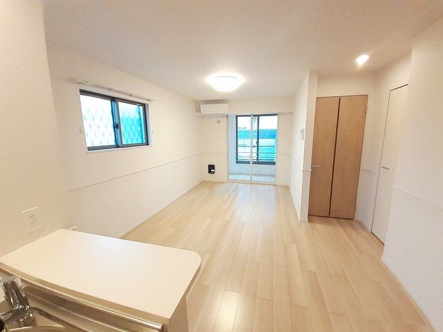 ��ʌ��z�J�s�����R���ڂ̃A�p�[�g�̋��ԁE���r���O