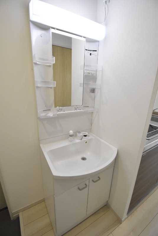 ��ʌ��������܎s������x�蒬�̃A�p�[�g�̐��ʏ�