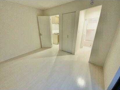 ��ʌ��������܎s�k����i���P���ڂ̃A�p�[�g�̋��ԁE���r���O