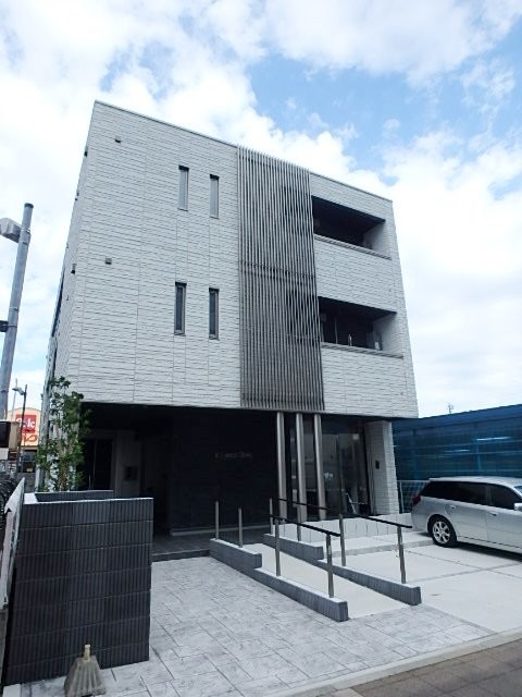 ��ʌ��������܎s�������J�Q���ڂ̃}���V�����̌����O��