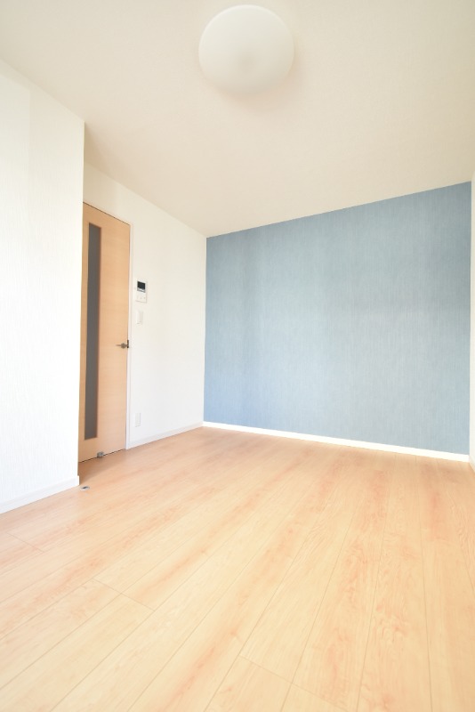 ��ʌ��������܎s�k����i���Q���ڂ̃A�p�[�g�̋��ԁE���r���O