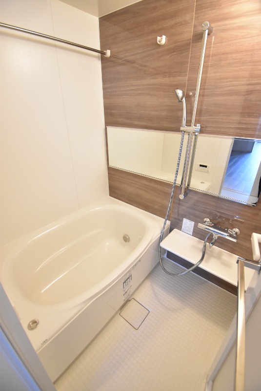 ��ʌ��t�����s��}�̃A�p�[�g�̃o�X