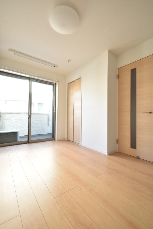 ��ʌ��������܎s�k����i���Q���ڂ̃A�p�[�g�̂��̑������E�X�y�[�X