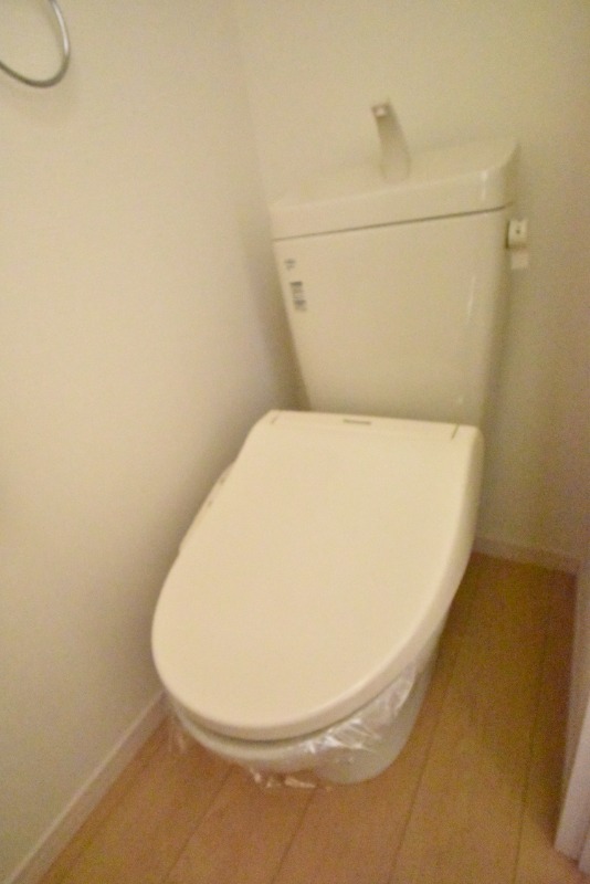 ��ʌ��������܎s�k����i���Q���ڂ̃A�p�[�g�̃g�C��