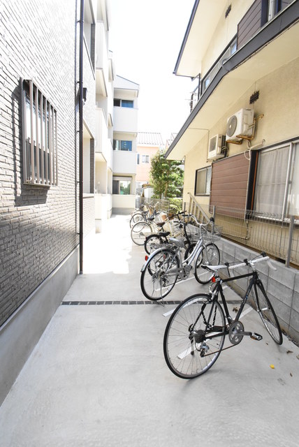 ��ʌ��������܎s�k����i���Q���ڂ̃A�p�[�g�̂��̑�