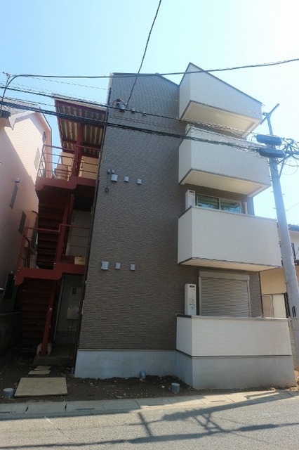 ��ʌ��������܎s�k����i���Q���ڂ̃A�p�[�g�̌����O��