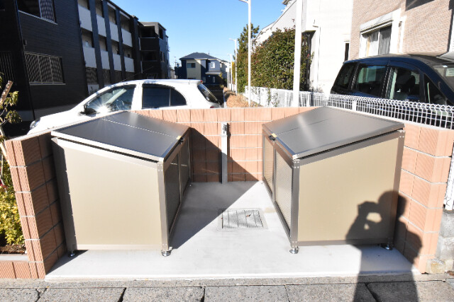 ��ʌ��t�����s��}�̃A�p�[�g�̂��̑�