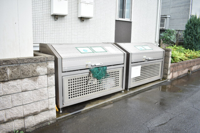 ��ʌ�����s�厚������̃A�p�[�g�̂��̑�