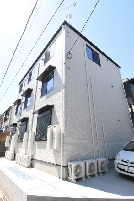 ��ʌ��������܎s�Y�a���؍�S���ڂ̃A�p�[�g�̌����O��